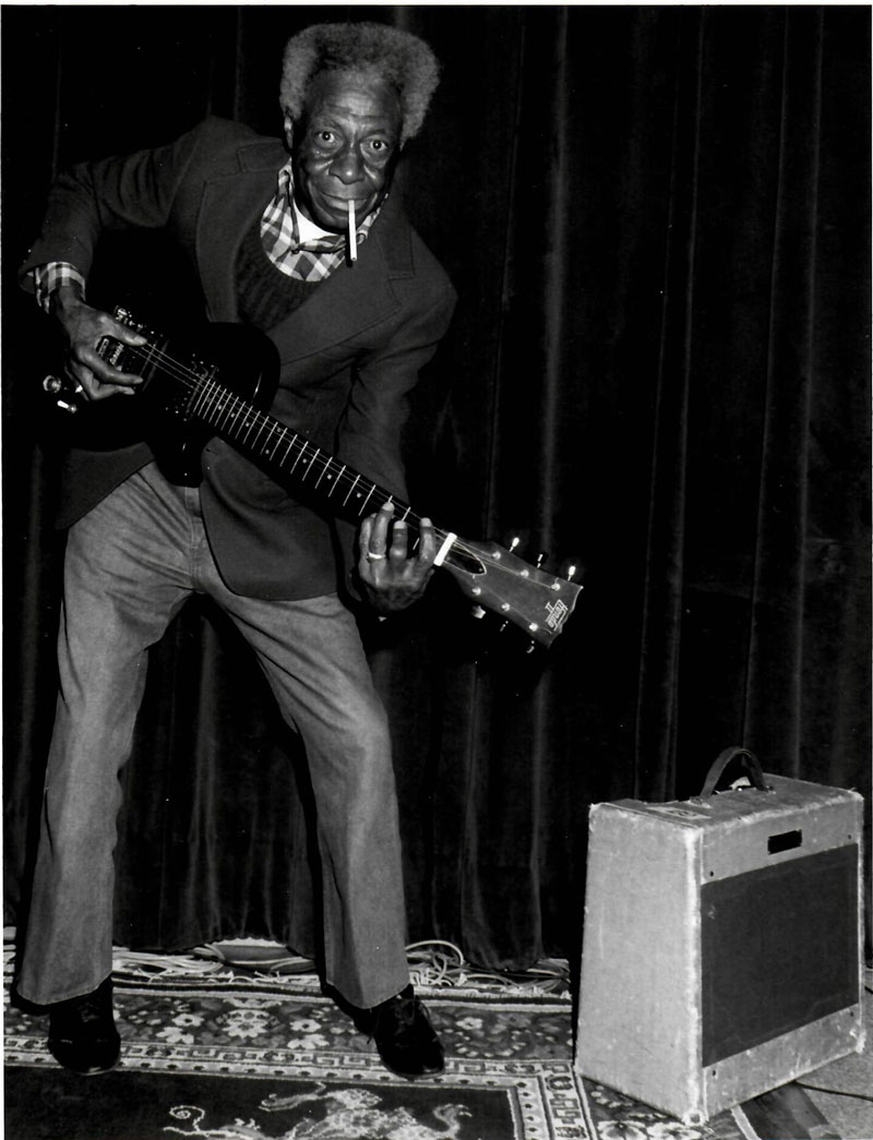 Willie "Guitar" Johnson - A Chicago's Blues Legend