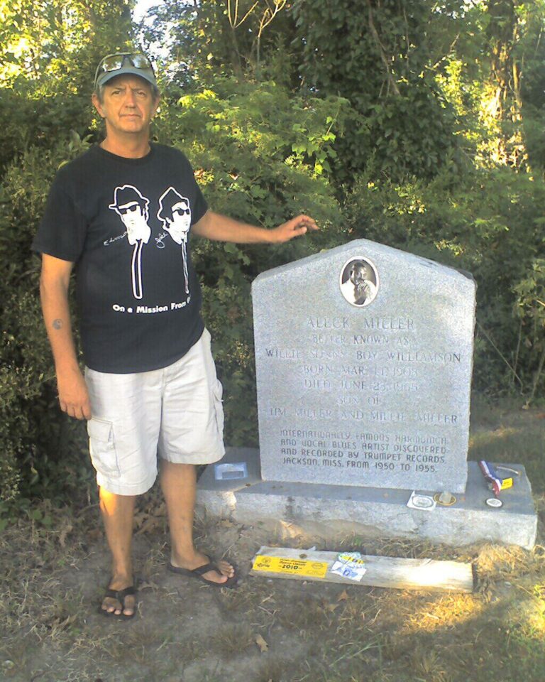 Albert Bashor at Sonny Boy Williamson's grave